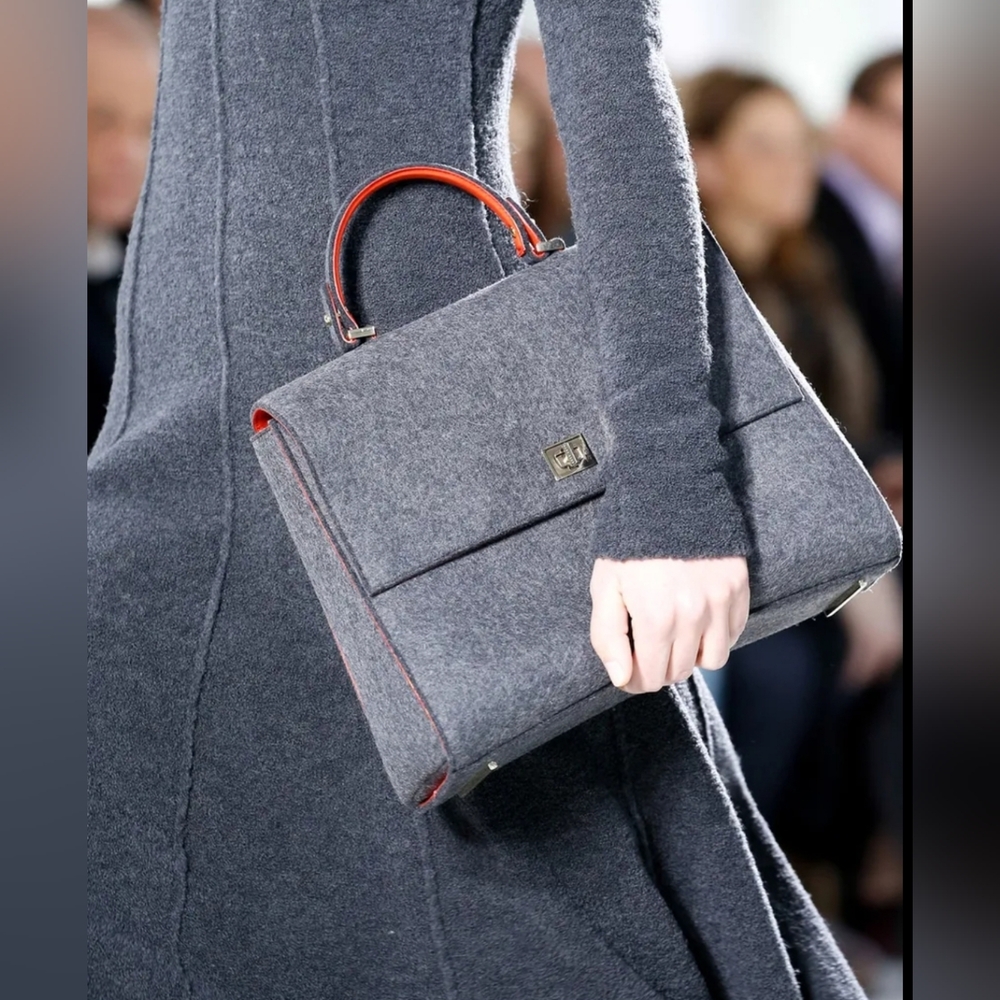 (1770) HUGO BOSS Fall 2015 RTW Collection Bespoke Bag